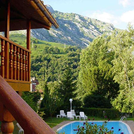 Hotel Picos De Europa Las Arenas Exterior foto